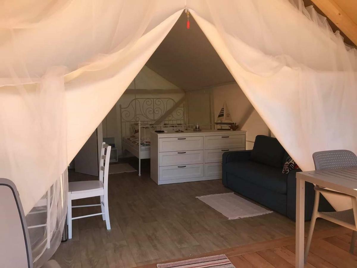 Glamping Ugljan Hotel Zadar Buitenkant foto